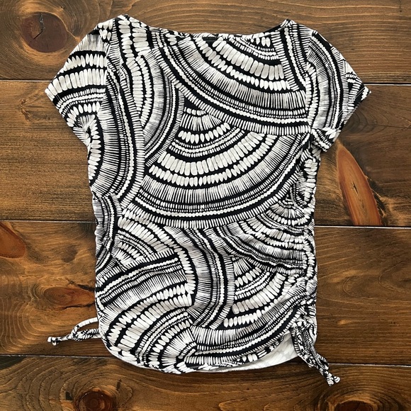 WHBM Printed Ruched Tee - Picture 2 of 6